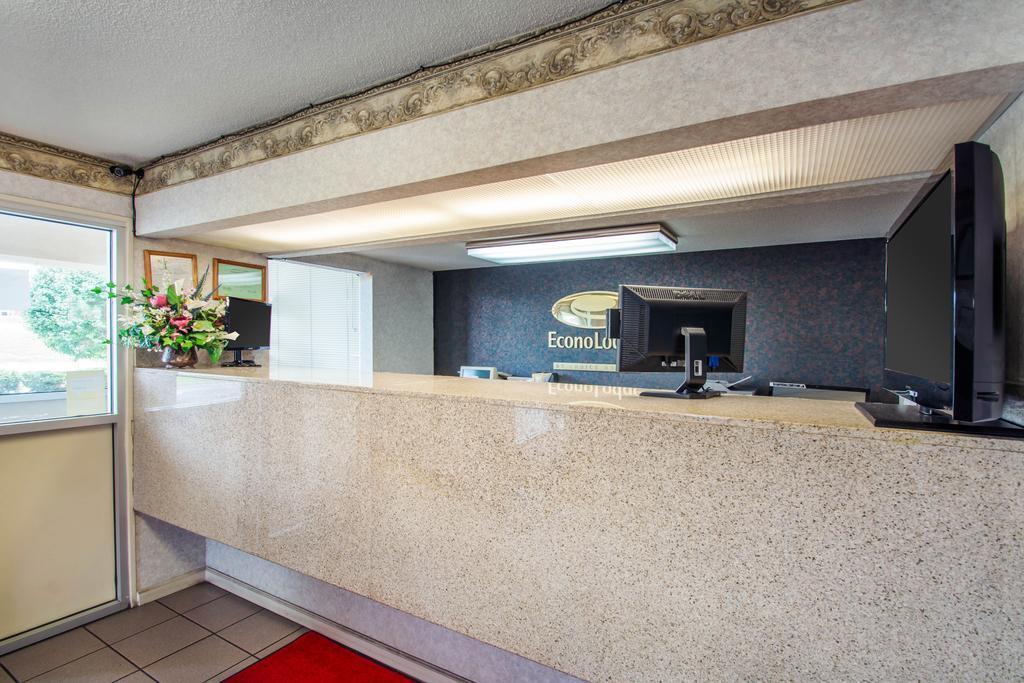 Econo Lodge Troy Exterior foto